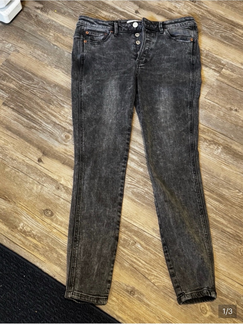 Free People Black/Gray Skinny Jeans Size 27